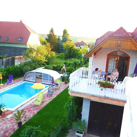 Joker Villa Apartmanhaus Хевиз Экстерьер фото